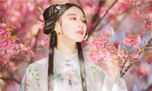 阿拉善供卵试管婴儿：助您实现家庭梦想的科学方案